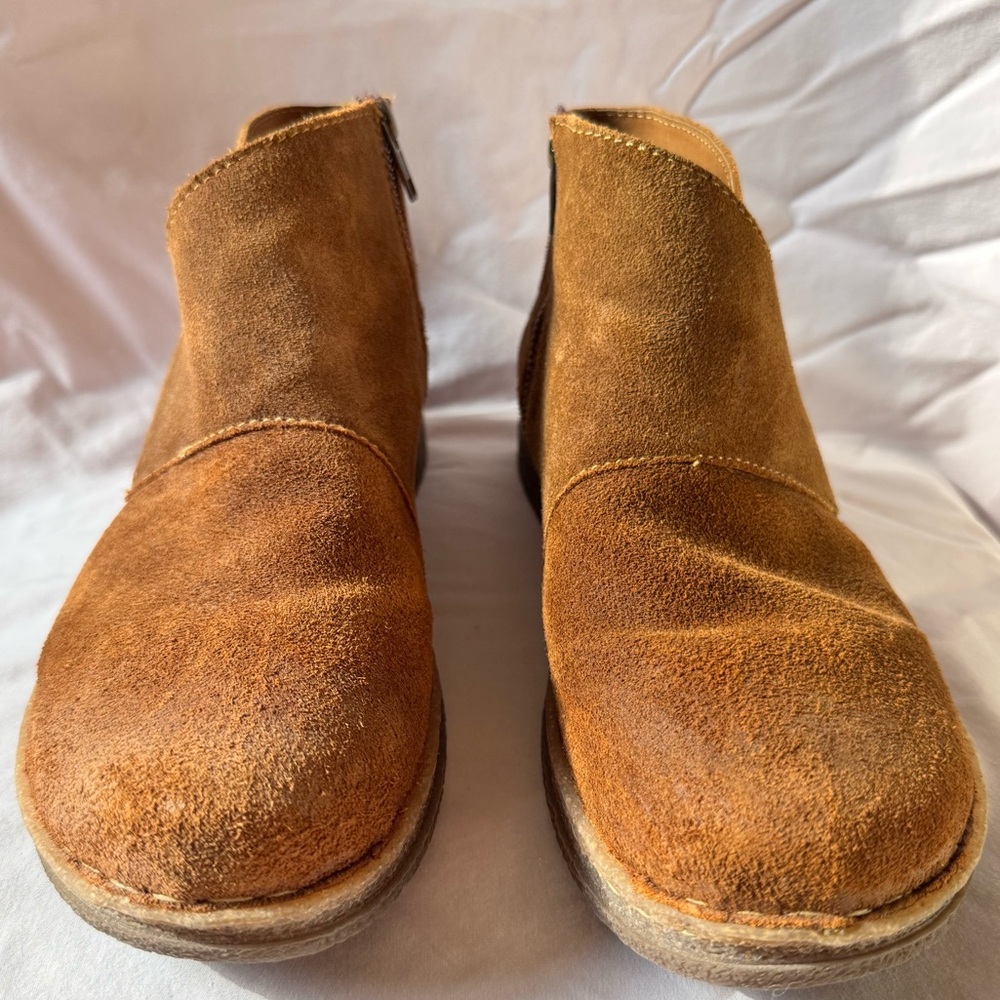Born Tora Suede Booties Women Size 11/43